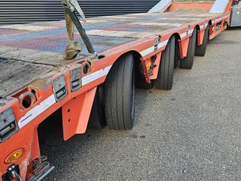 F-S44-/ 4 x STEERING / HYDRAULIC RAMPS / EXTENDABLE